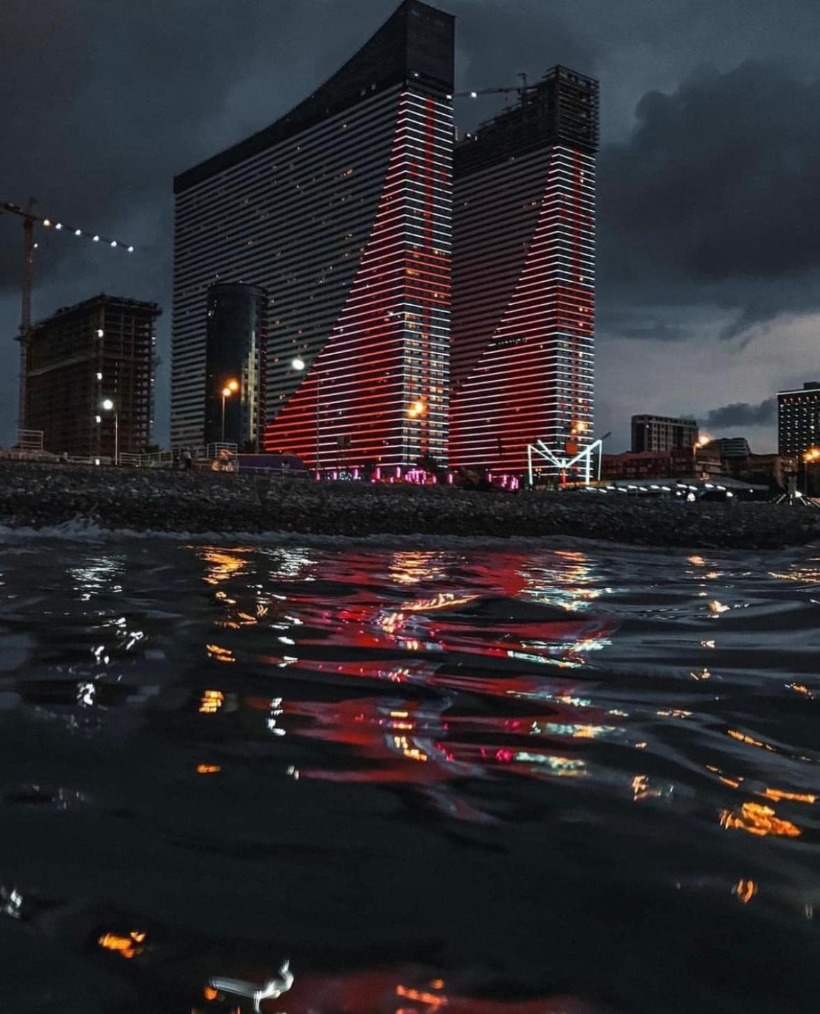 Отель New Orbi Батуми Экстерьер фото